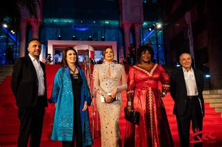 Cérémonie de clôture JCC 2022 : Meilleurs looks des célébrités ! - Celebrity.tn