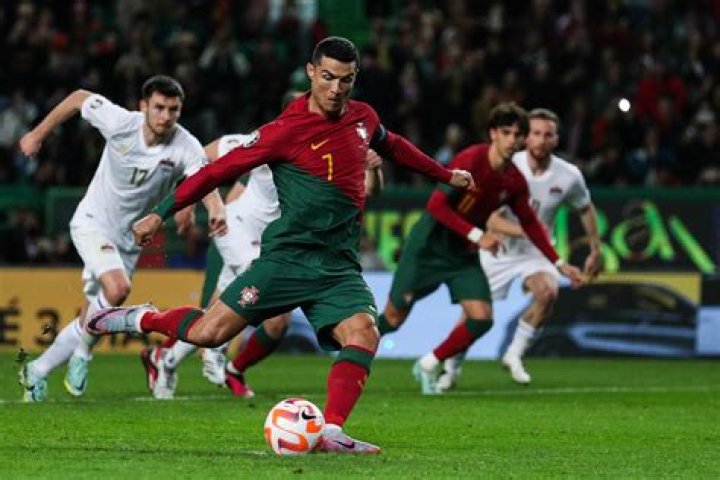 Cristiano Ronaldo Facing $1 Billion Class Action Suit Over Binance Endorsement