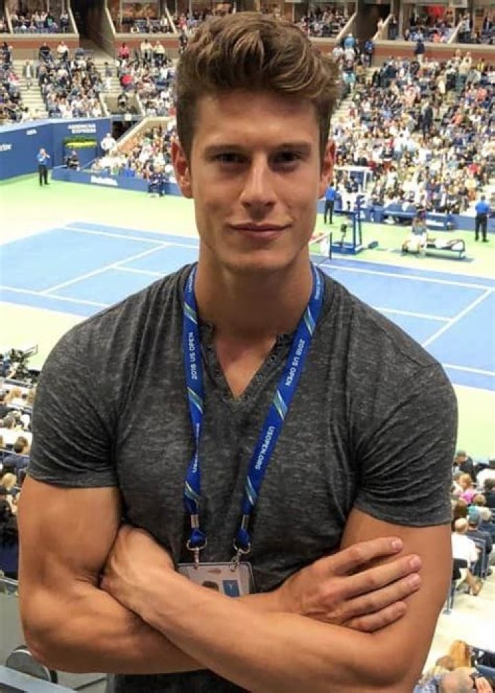 Eian Scully Height, Weight, Age, Body Statistics
