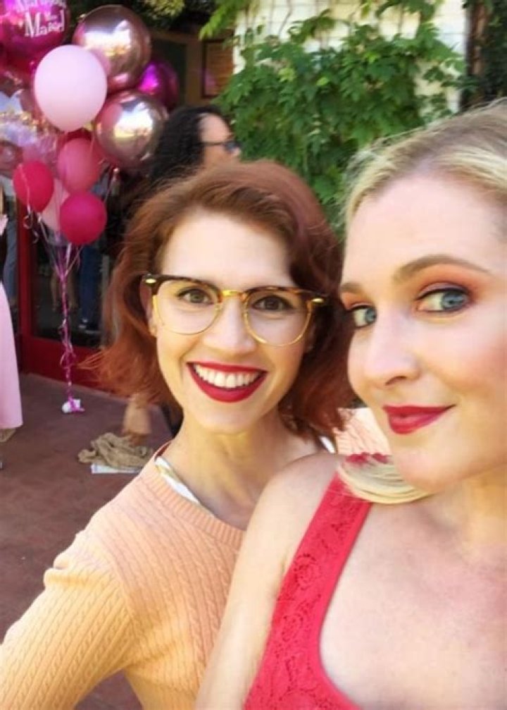 Julie McNiven Height, Weight, Age, Body Statistics