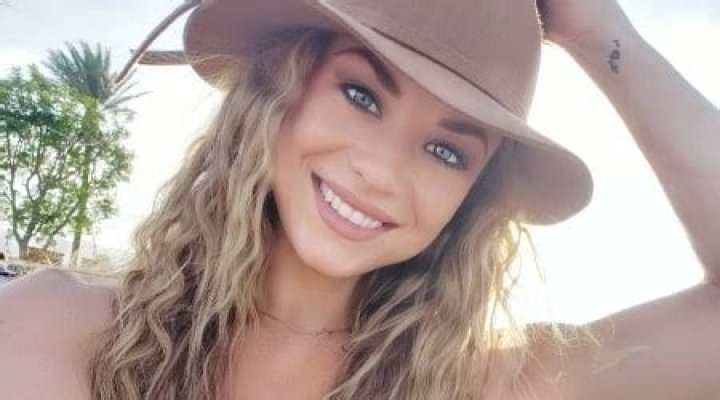 Nikki Leigh Height, Weight, Age, Boyfriend, Family, Facts, Biography