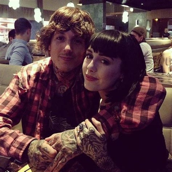 Oliver Sykes Height, Weight, Age, Girlfriend, Family, Facts, Biography