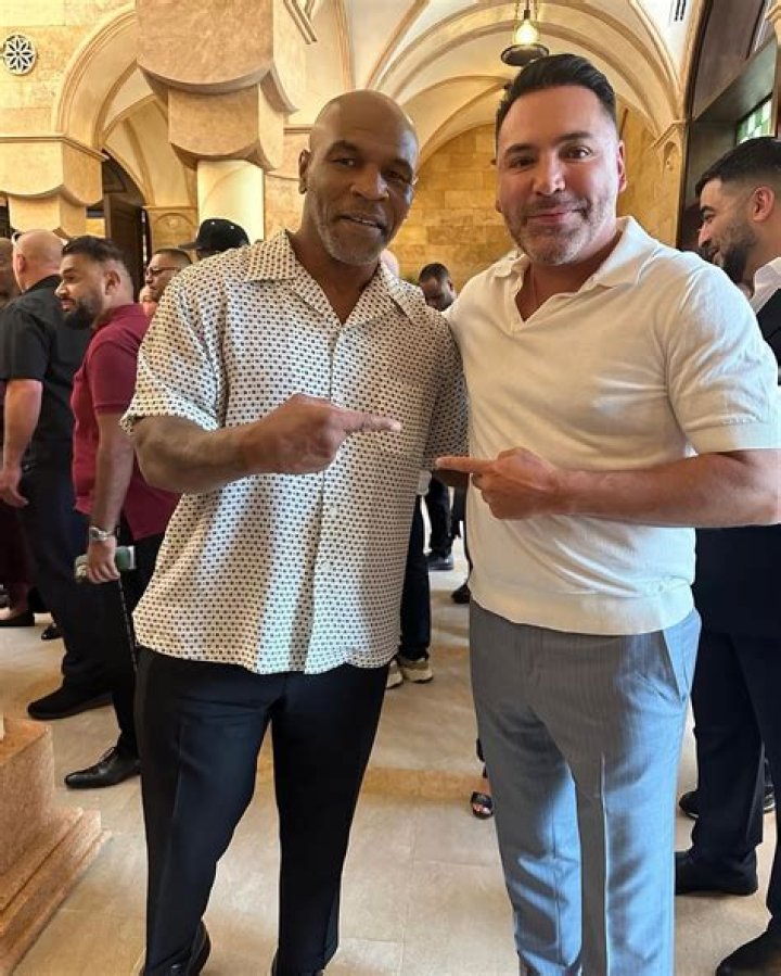Oscar De La Hoya Net Worth