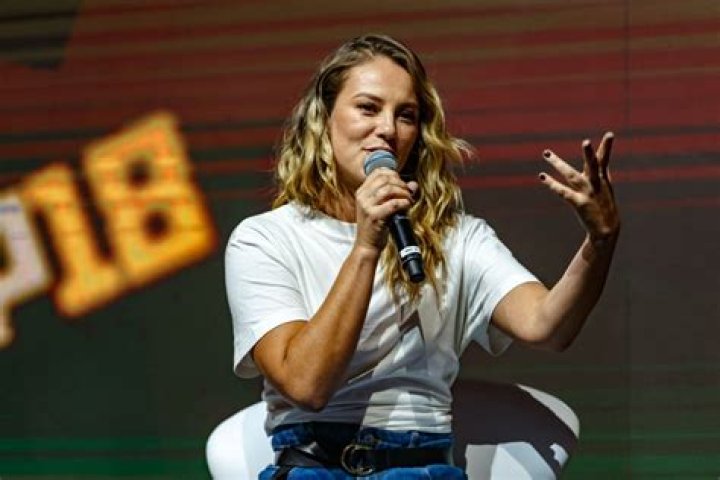 Paolla Oliveira Net Worth | Celebrity Net Worth