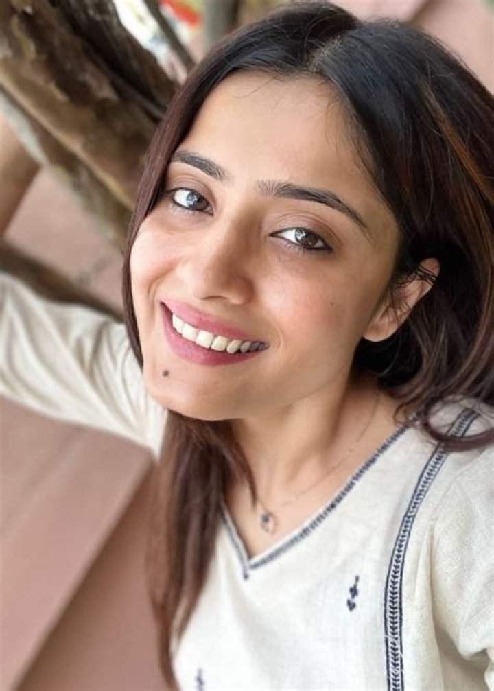 Vaishali Takkar Height, Weight, Age, Facts, Biography