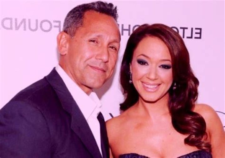 Wiki-Bio, career, net worth, wife Leah Remini, kids.