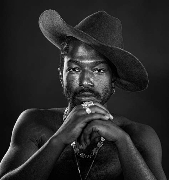 Willie Jones, Mitchell Tenpenny, Sam Williams, Lainey Wilson & More – Celeb Secrets Country