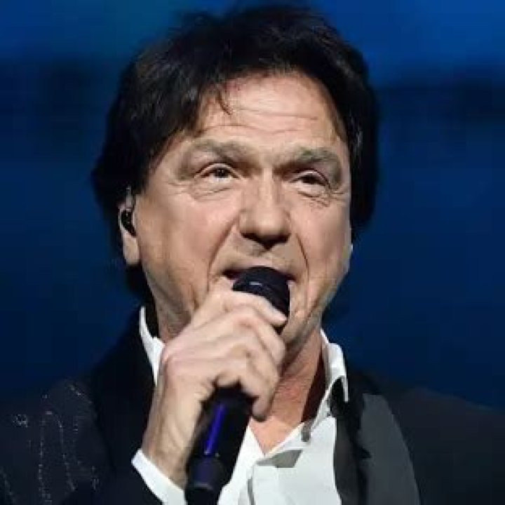 Zdravko Čolić Net Worth | Celebrity Net Worth